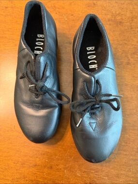Bloch Black Lace-Up tap Shoes
